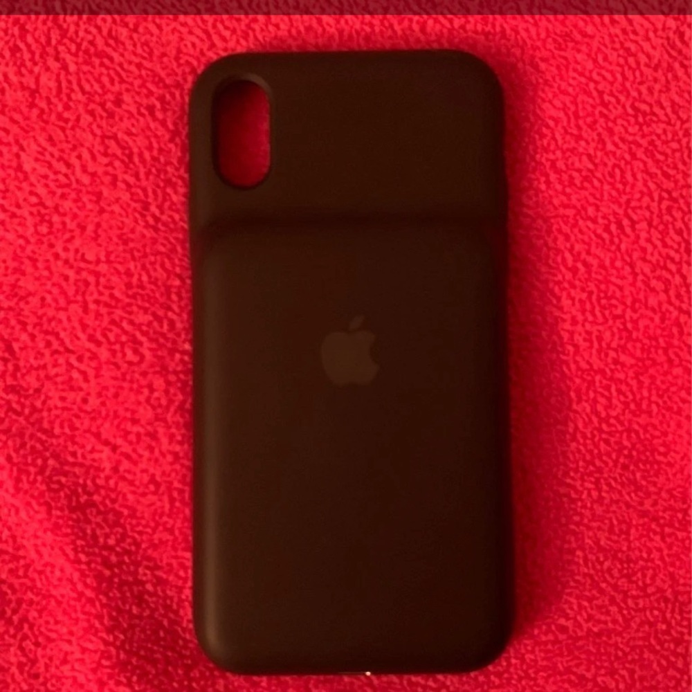Apple charging case